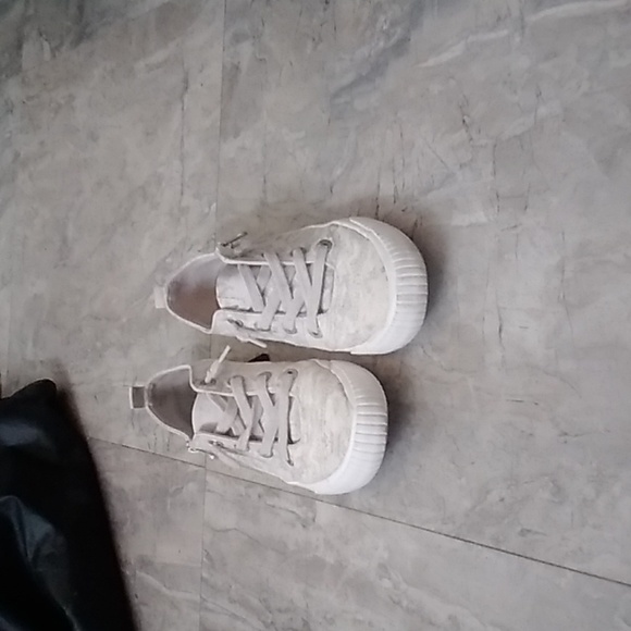 Blowfish shoes - Picture 1 of 4